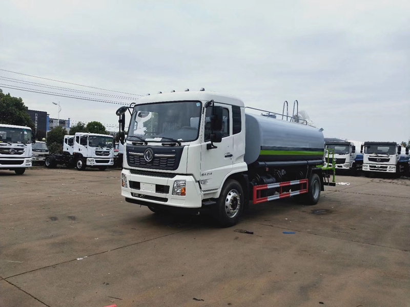 國六東風(fēng)天錦 15噸霧炮灑水車